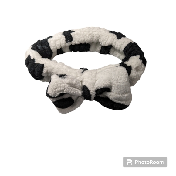 Makeup Hair Wrap Bowknot Design, Hairband. Black and White. - Picture 5 of 5